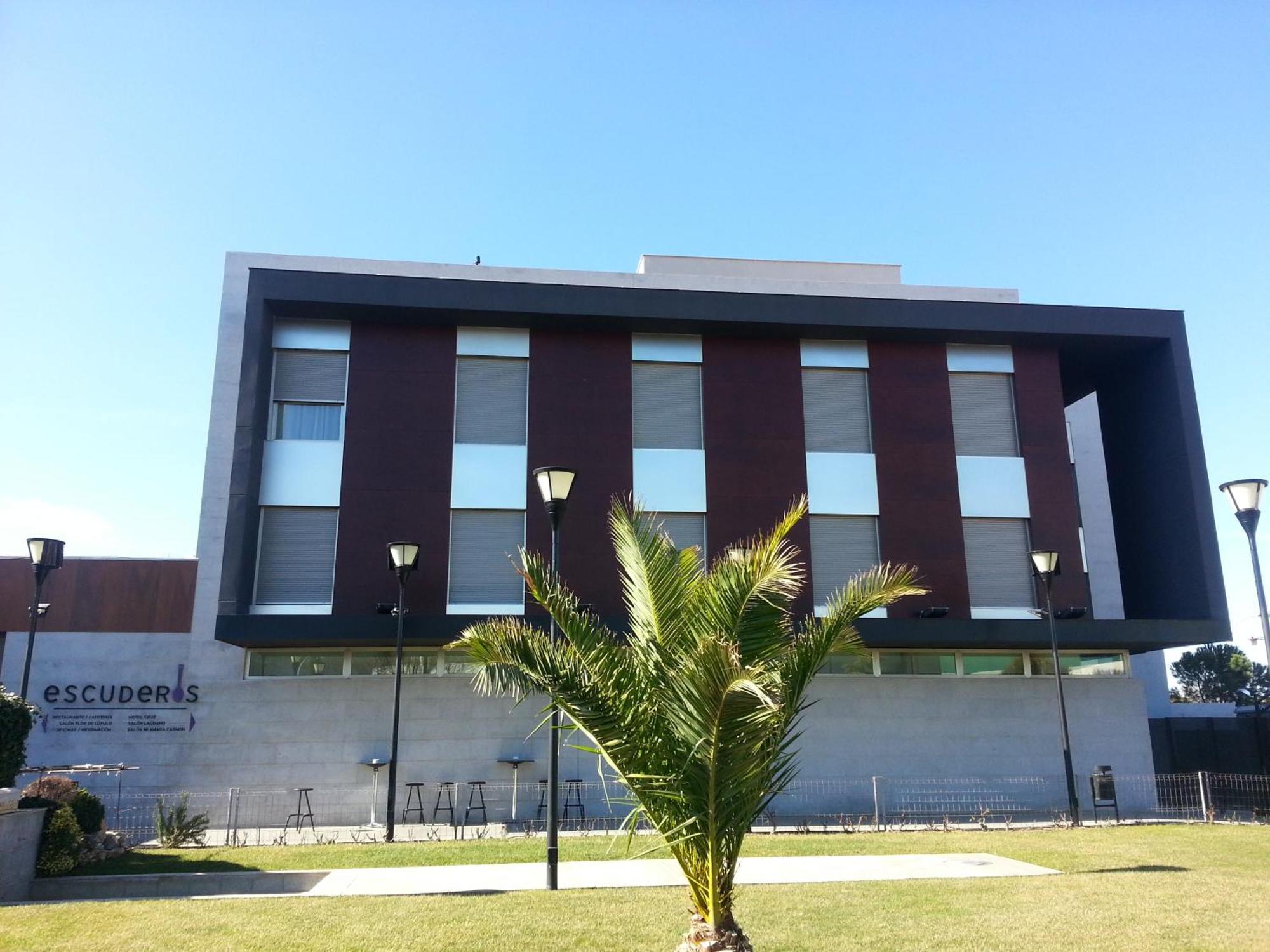 Escuderos Hotel Cruz Argamasilla de Calatrava Exterior photo